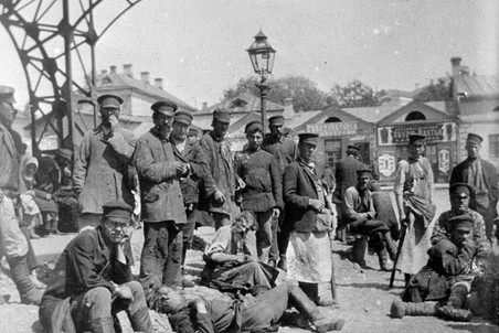 Рабочие-поденщики на Хитровке, начало XX века