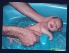 как купать ребенка