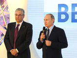 А также гендиректор ВГТРК Олег Добродеев (на фото слева)